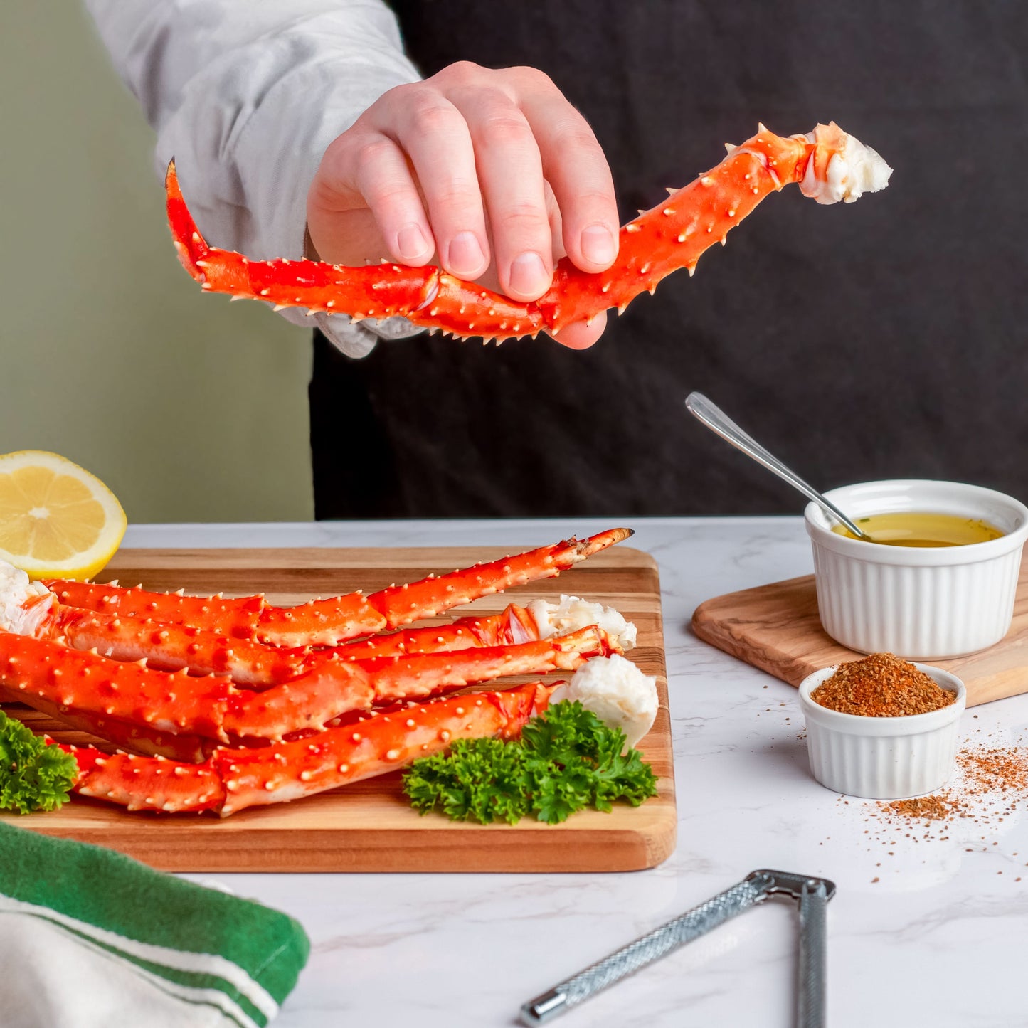 Appetizer Size Red King Crab Legs 2lbs– 6–7 Legs/lb (Subscribe & Save)