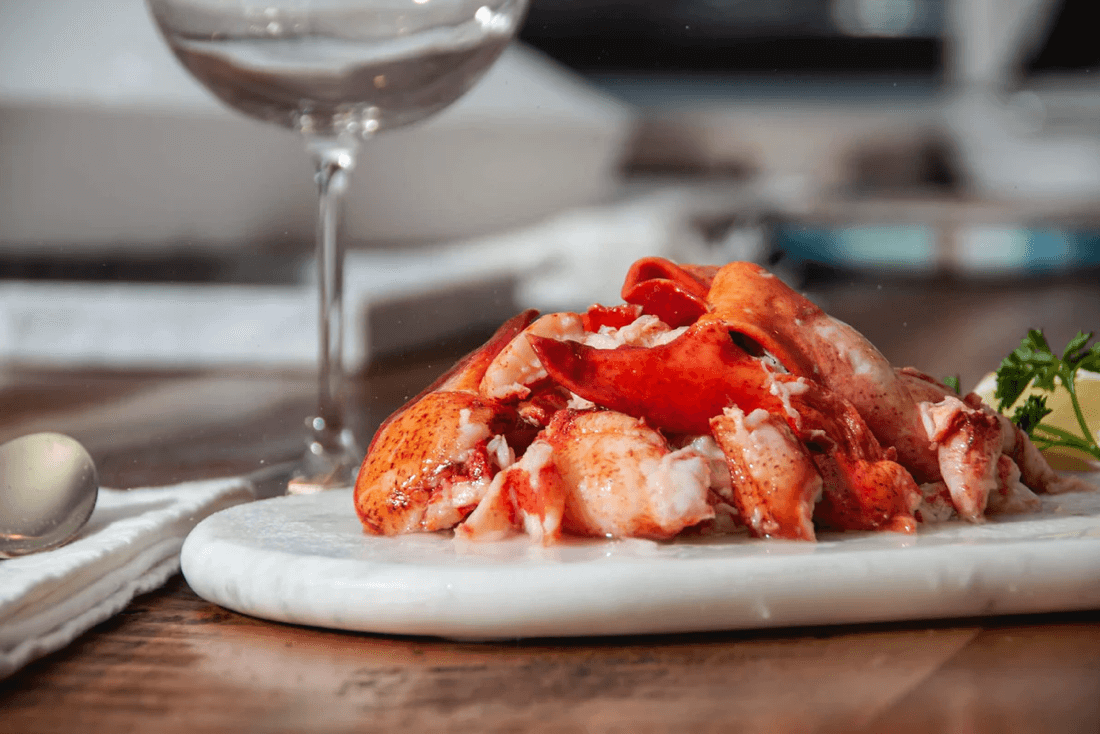 Fresh Lobster Meat, Knuckle & Claw, 1 lb