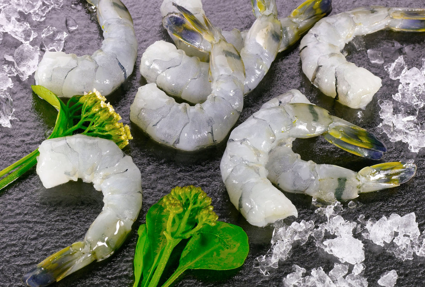 Cleaned Raw Tail on Shrimp, Chem Free, 16/20 Count - (2 lbs)