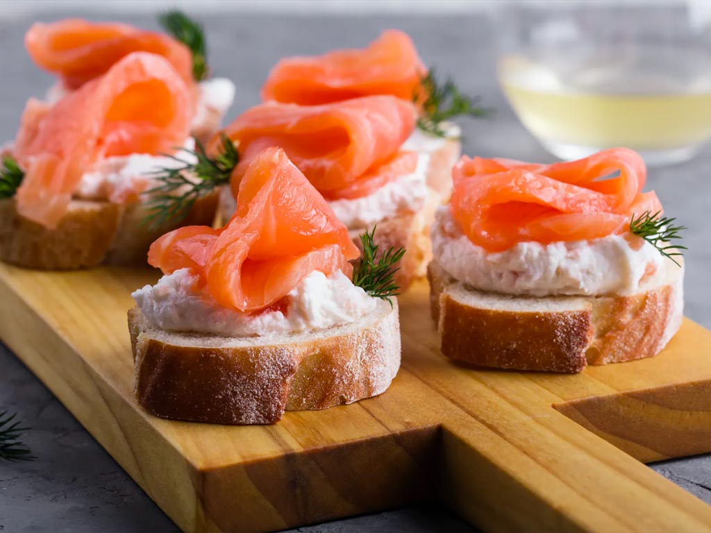 Smoked Nova Salmon, Acme 4 oz pk